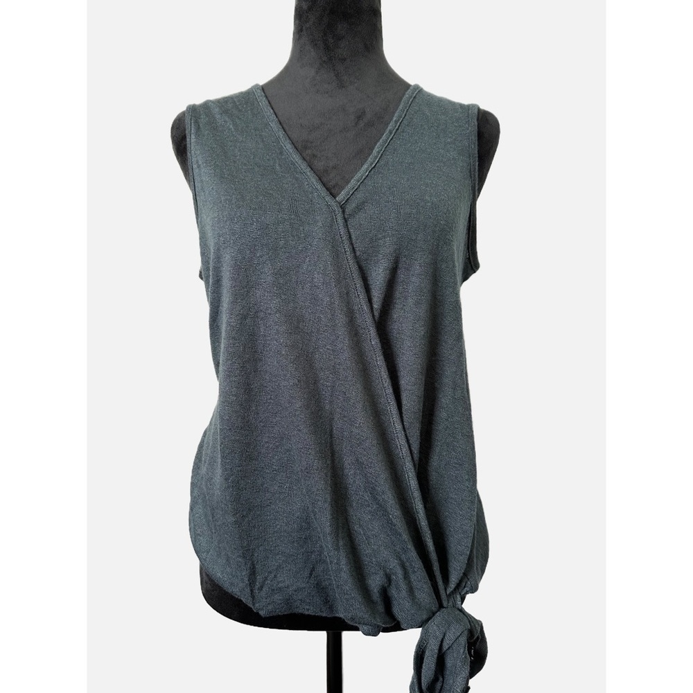 BOBEAU Tank Top grayish blue cross in front size small tank